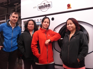 Munther Chole med sina medarbetare